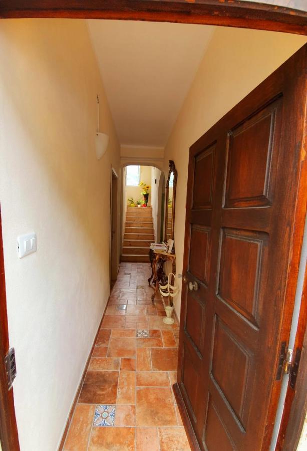 Il Girasole ...At Andorus' House Bed & Breakfast Erli Exterior foto